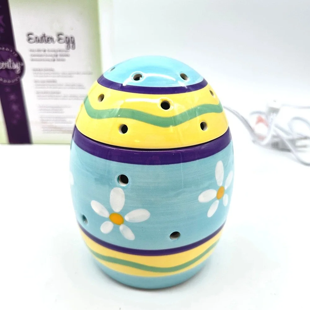 Scentsy Easter Egg Full-Size Wax Warmer Blue Floral Ceramic Retired DSW-EEGG